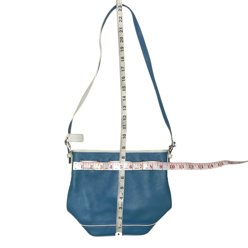 Coach 2003 Blue and White Leather Bucket Shoulder Bag - Picture 14 of 15